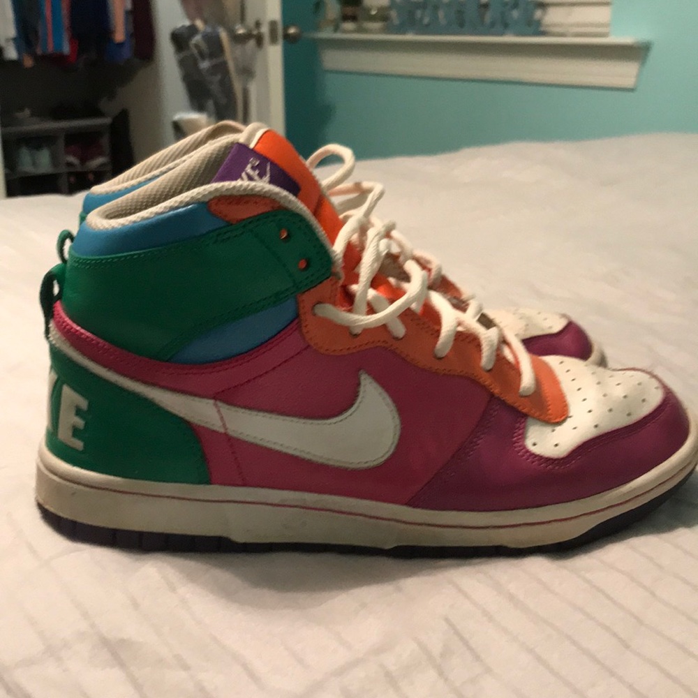 High top Nike shoes
